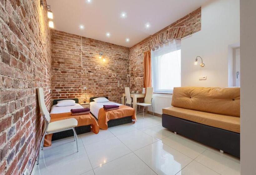 Четырехместный Номер Стандарт, Hostelswidnicka24