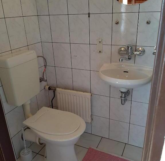 Номер Стандарт, Usługi Hotelarskie Karpacz