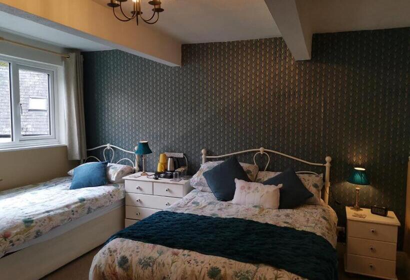Семейный Номер, Brooklands Guest House