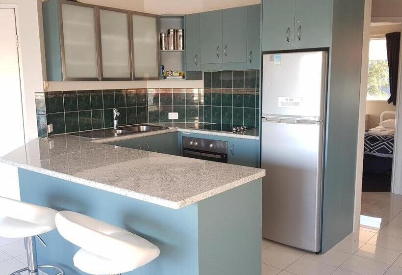 침실 2개 아파트, Excellsior Apartments