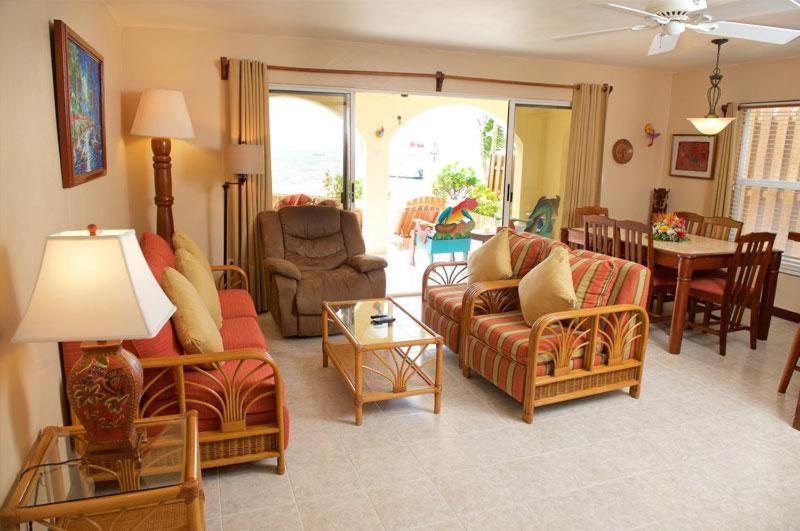 스탠다드 룸, The Palms Oceanfront Suites