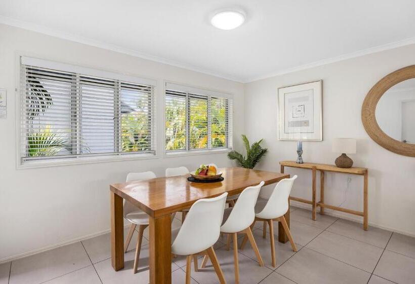 발코니가 있는 2 베드룸 아파트, Noosa Outrigger Beach Resort
