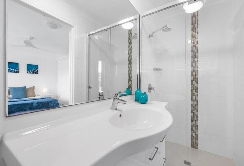 침실 4개 아파트, Noosa Outrigger Beach Resort