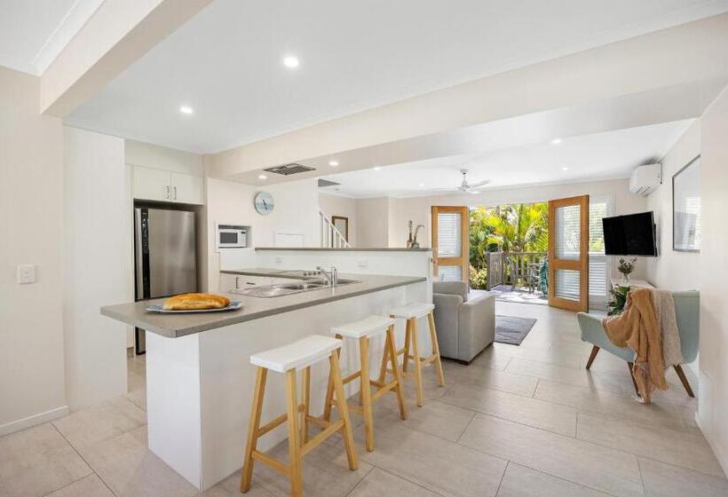 2 베드룸 이그제큐티브 아파트, Noosa Outrigger Beach Resort