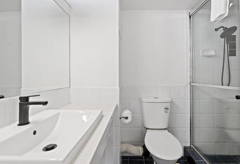 Апартаменты 3 Спальни Вид на Бассейн, Seaview Resort