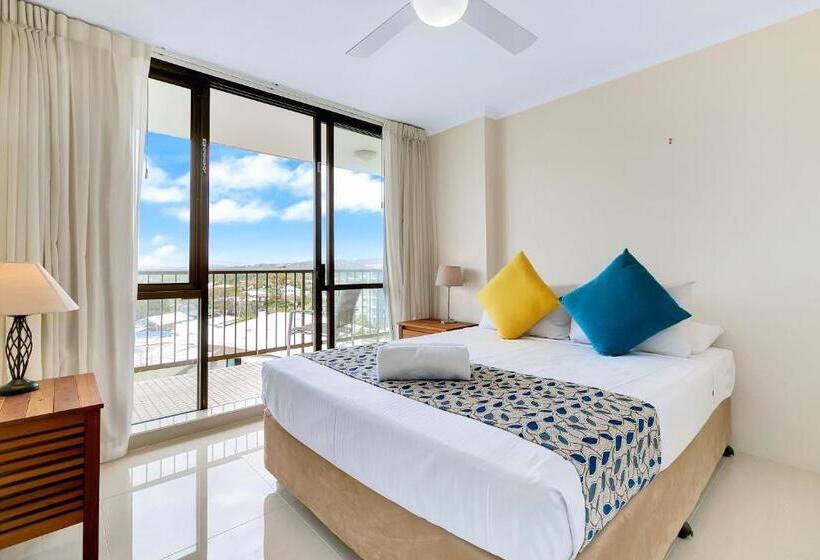 Апартаменты 3 Спальни Вид на Море, Seaview Resort