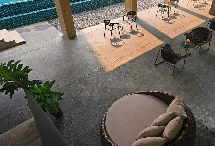 Номер Deluxe, Moutain Pool View Forest Khaoyai