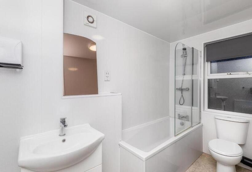 Четырехместный Номер Классик, City Centre Large Luxury Rooms Free Parking