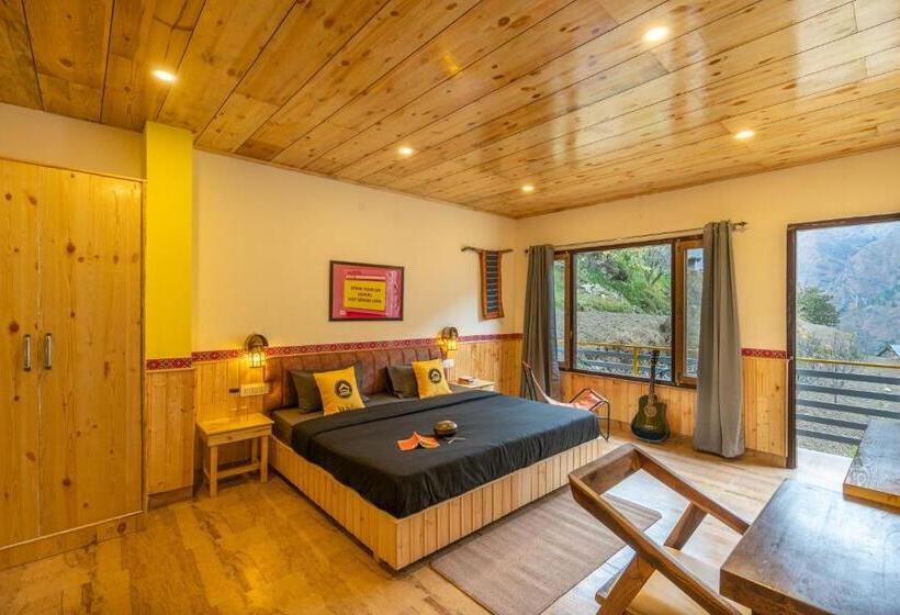 수피리어 룸, The Hosteller Tirthan Valley
