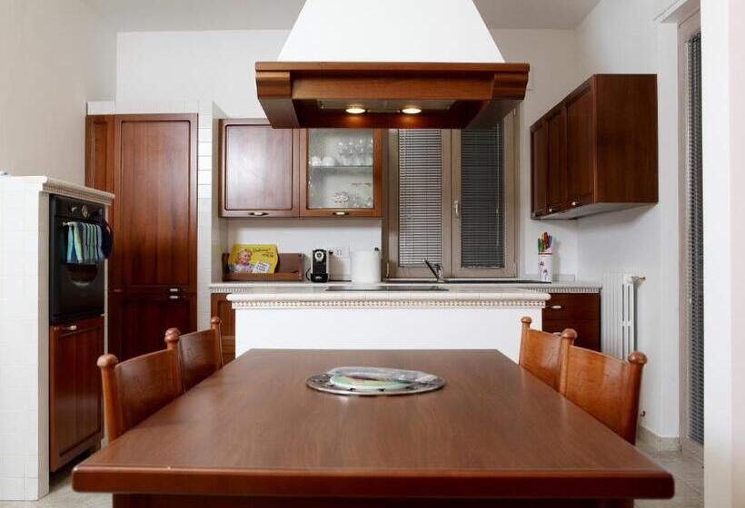 Четырехместный Номер Стандарт, Villa Martina Pia B&b