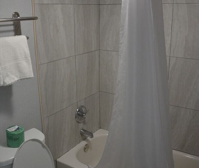 ２ダブルベッドのスタンダードルーム, Rodeway Inn Sun City Center