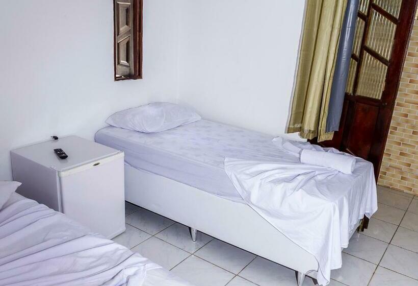 اتاق استاندارد سه نفره, Pousada Sol E Mar