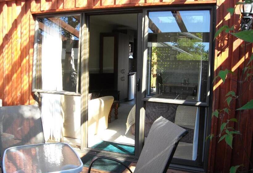 Студия Стандарт Кровать Куин, Alpine Springs Motel