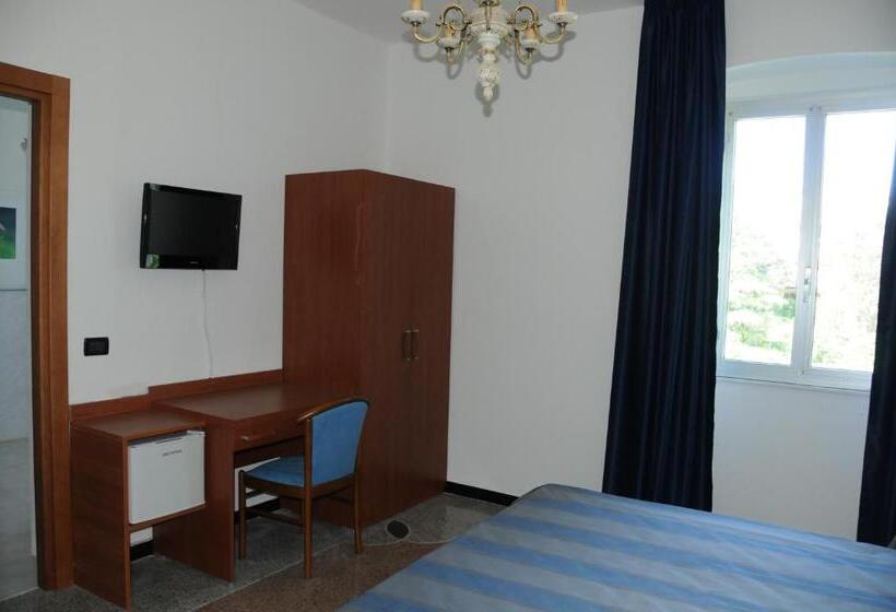 适合残疾人使用的标准间, Albergo Villa Ester