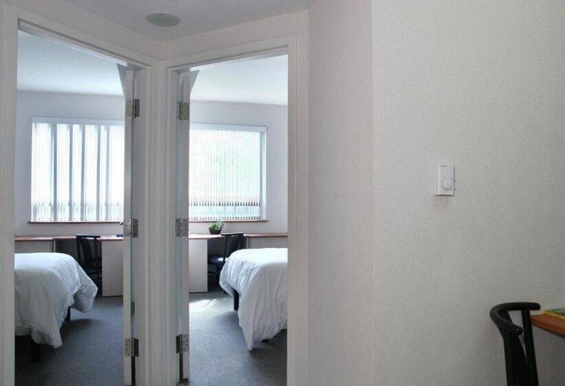 Люкс 2 Спальни, Residence & Conference Centre   Oakville