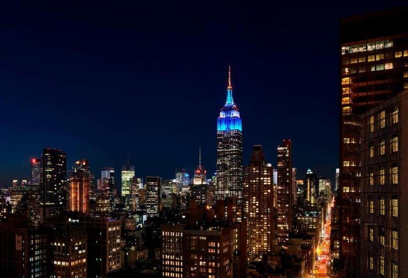 장애인용 디럭스룸, The New York Edition