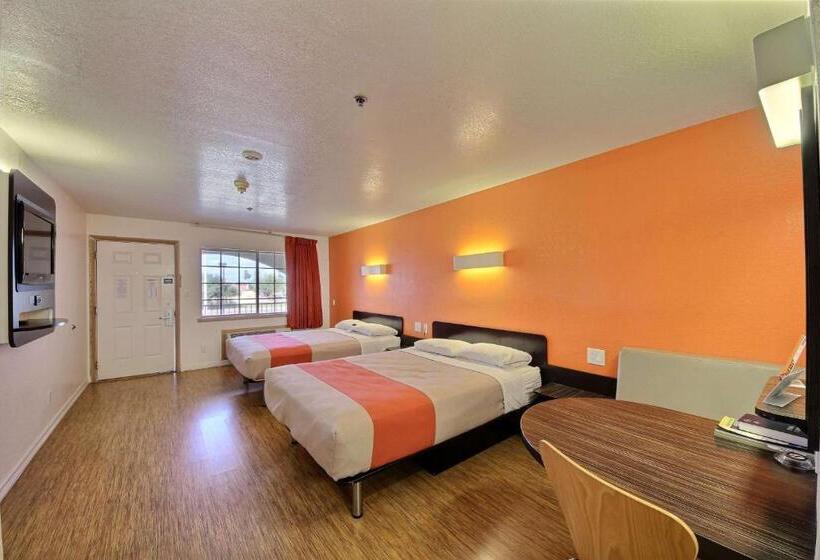 Четырехместный Номер Стандарт, Motel 6edinburg, Tx