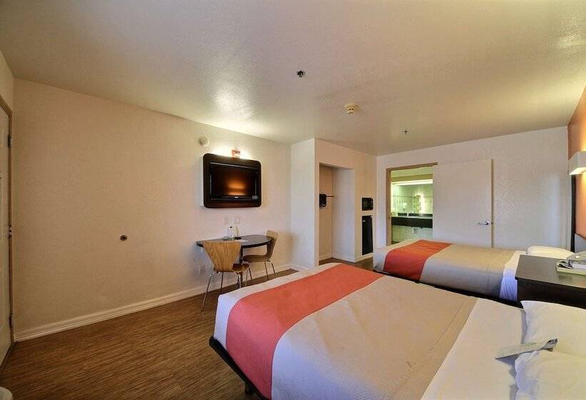 Номер Deluxe, Motel 6edinburg, Tx