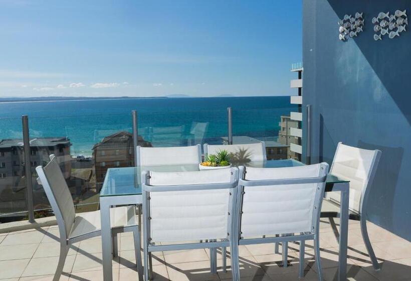 Superior 2-bedroom flat with a view, Sevan Apartments Forster