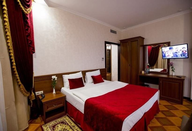 Номер Superior, Shine House