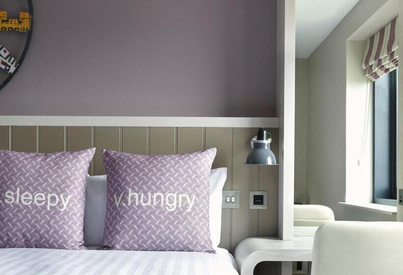 Номер Стандарт 2 Двуспальные Кровати, Village Hotel Aberdeen