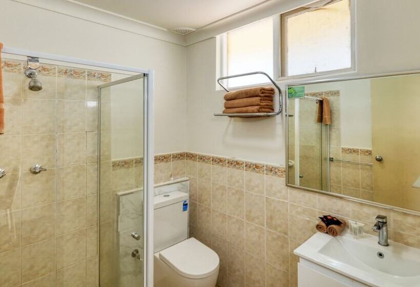 패밀리 룸, Cootamundra Gardens Motel