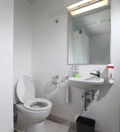 StandaardKamer, Whiz Hotel Cikini Jakarta