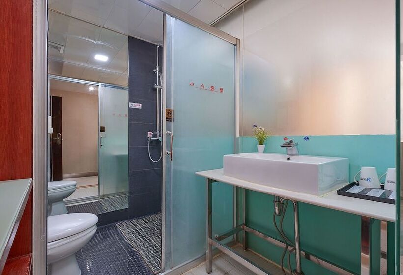 Номер бизнес-класса, Kaiserdom Hotel China Plaza