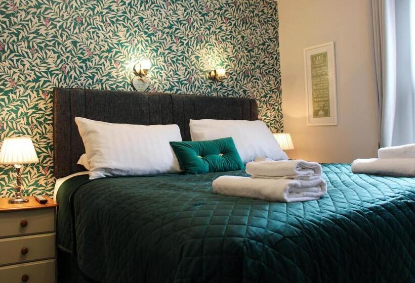 Номер Стандарт, Cambridge House Room Only Accommodation For Adults