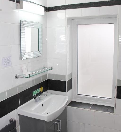 Трехместный Номер Классика, Cambridge House Room Only Accommodation For Adults