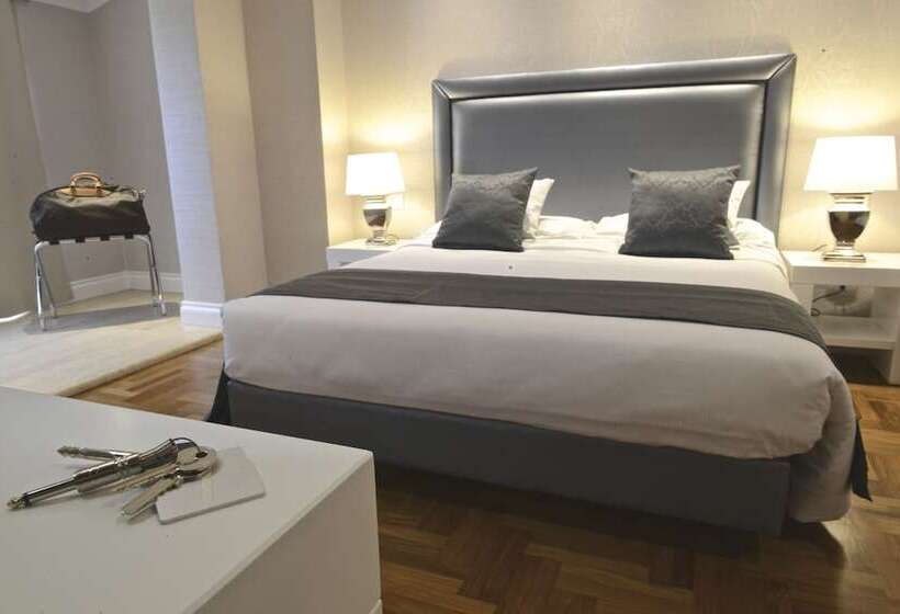 Номер Стандарт Трехместный, La Villetta Suite