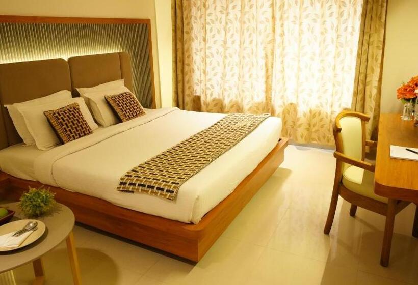Номер Deluxe, Ganpati Palace Shirdi Newly Renovated