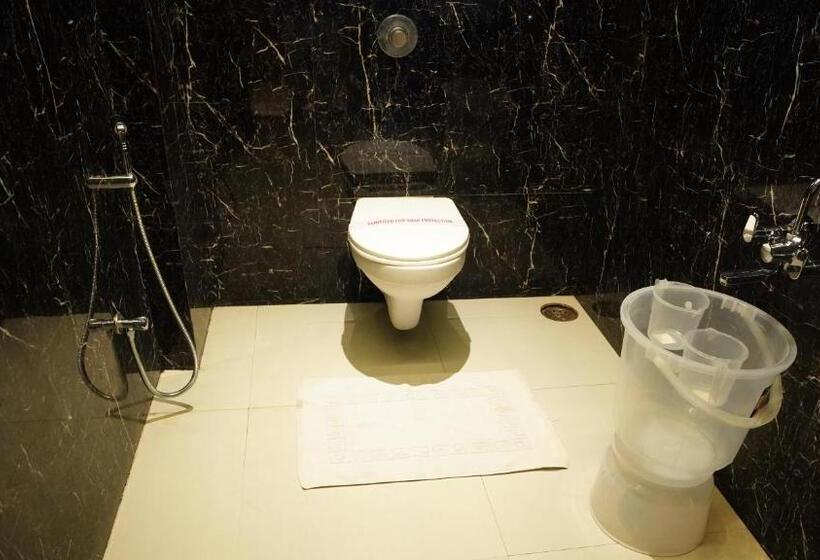 Номер Deluxe, Ganpati Palace Shirdi Newly Renovated