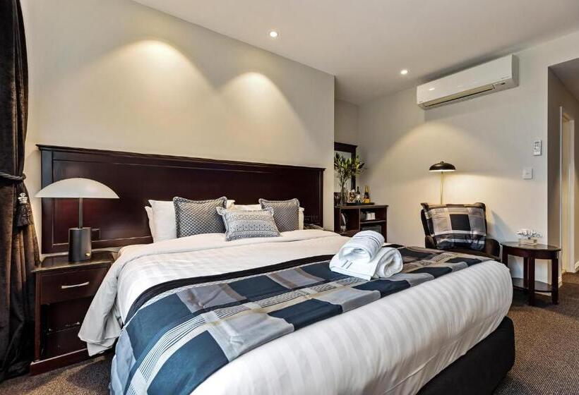 디럭스 스위트 킹 침대, International Hotel Wagga Wagga