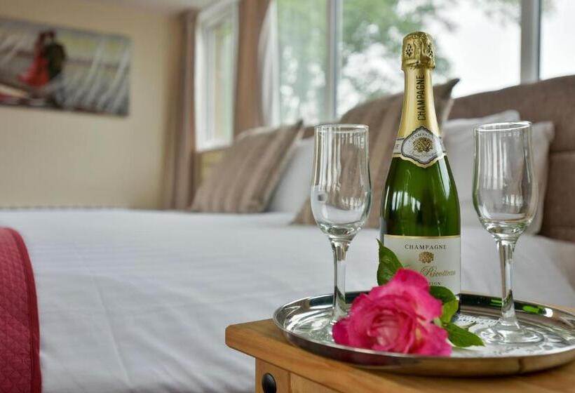 수피리어 룸, Edenhall Country