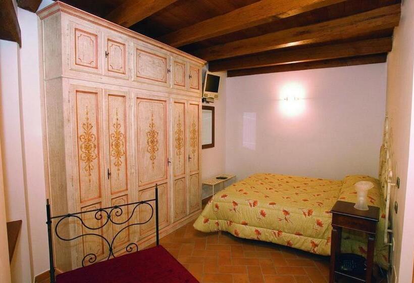 Номер Стандарт Трехместный, B&b La Torretta Sul Borgo