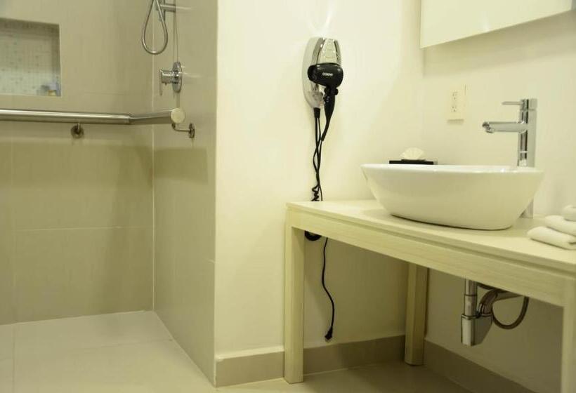 キングサイズベッドのスタンダードルーム, Holiday Inn Express Pachuca, An Ihg