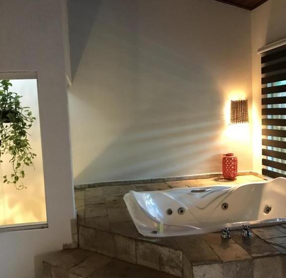 اتاق استاندارد با وان آب گرم, Pousada Spa Dos Amores