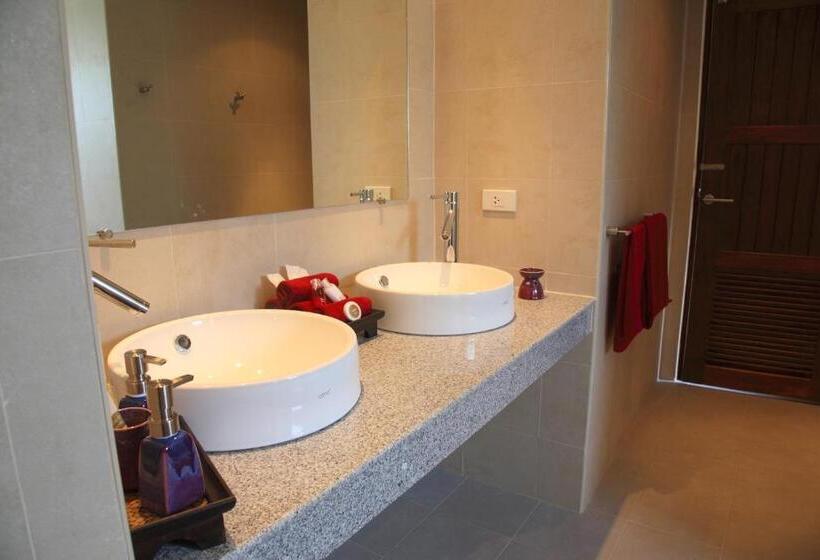 Апартаменты Deluxe 1 Спальня, Koh Phangan Pavilions Serviced Apartments
