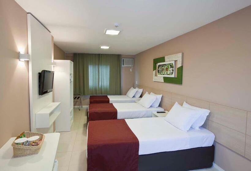 标准三人间, Grande Hotel Itaguaí