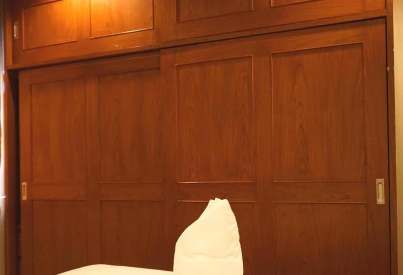 Suite Deluxe 2 Sypialnie, Hathai House
