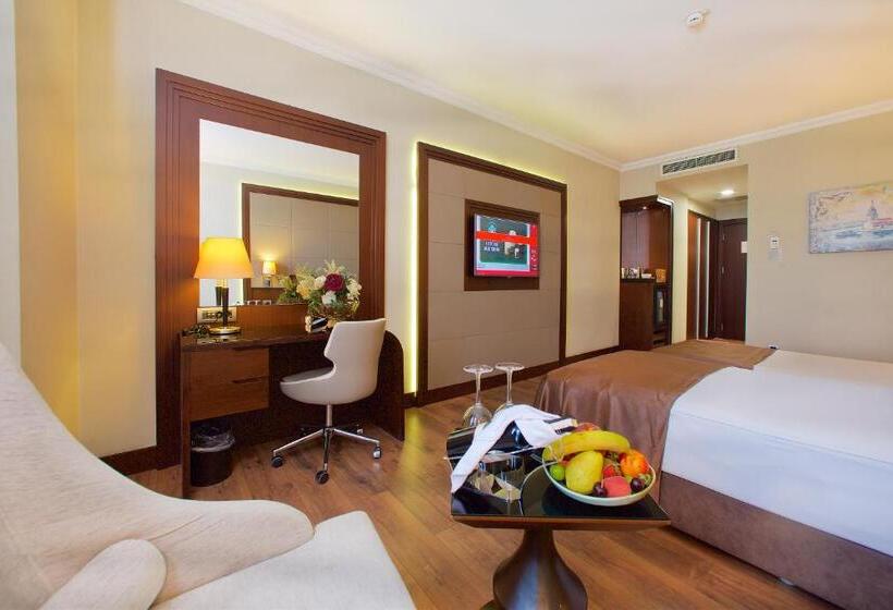 اتاق استاندارد, Ramada By Wyndham Istanbul Merter