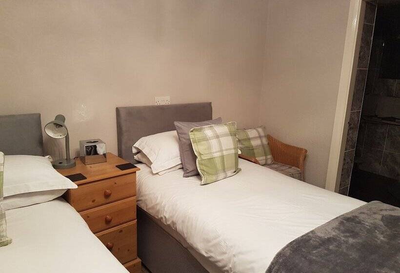 Семейный Номер, Swandale Guest House
