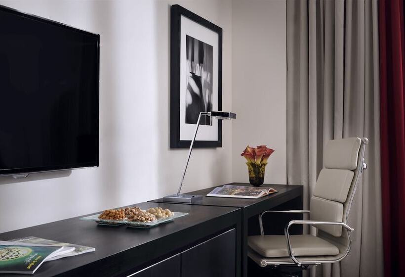 豪华房间, Voco   Riyadh, An Ihg Hotel   فندق فوكو الرياض, احدى فنادق مجموعة إنتركونتيننتال