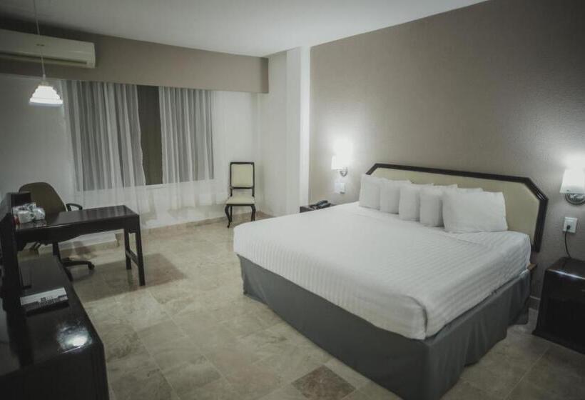 キングサイズベッドのスタンダードルーム, Best Western Plus Tuxtepec