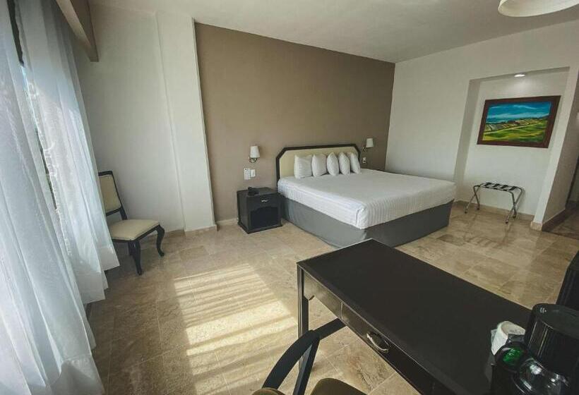 キングサイズベッドのスタンダードルーム, Best Western Plus Tuxtepec
