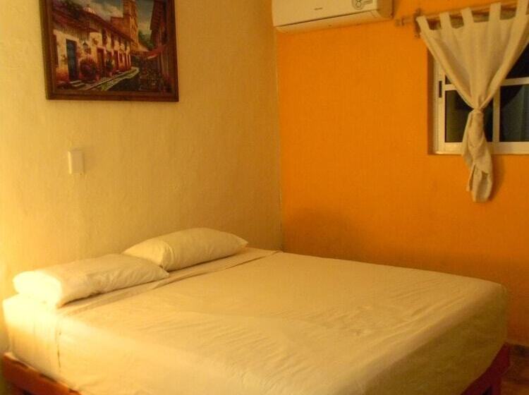Pokój Rodzinny, Casa El Moro