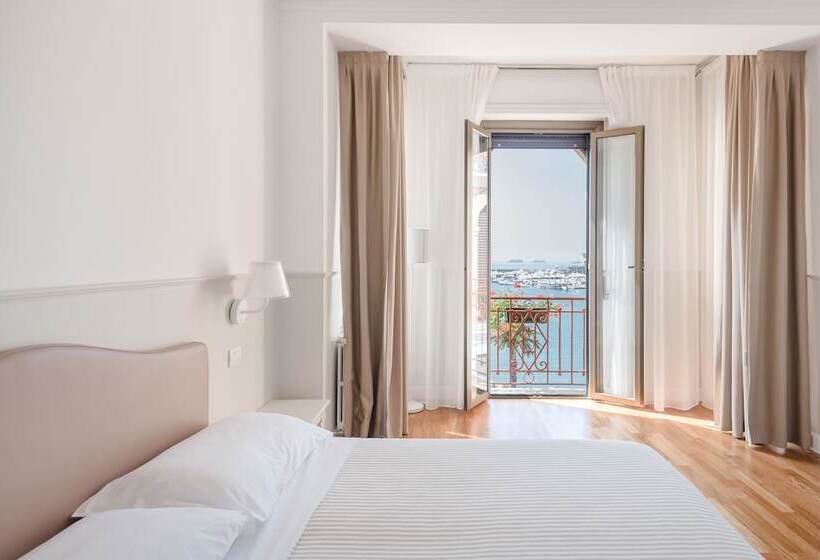 Triple Room Sea View, Miramare