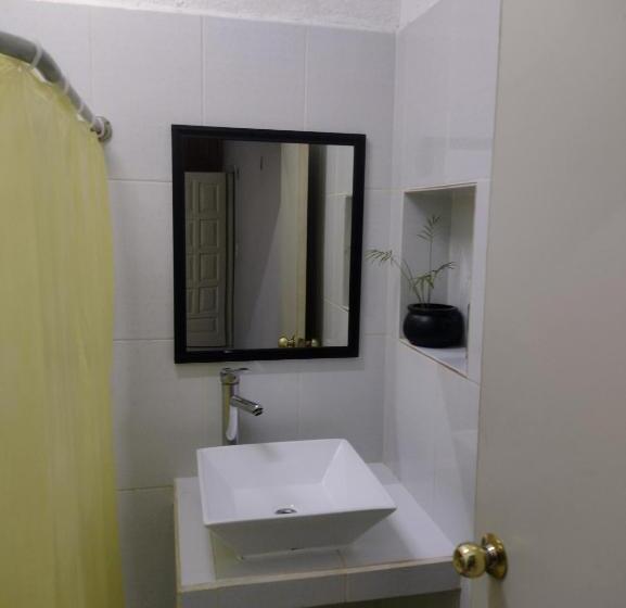 キングサイズベッドのスタンダードルーム, Casa Ixchel   450m To Downtown, Wifi, Hot Water, Ac