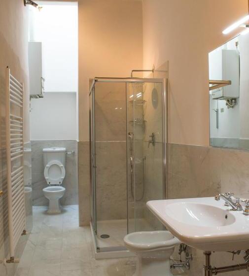 آپارتمان 2 خوابه, La Rosa Townhouse